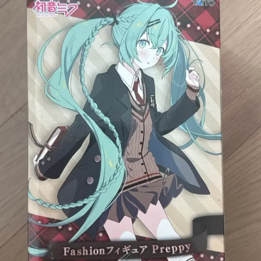 [BUNJANG] Taito Hatsune Miku Fashion Preppy Figure (Sealed) / [미개봉/새상품] 타이토 하츠네 미쿠 패션 프레피 피규어