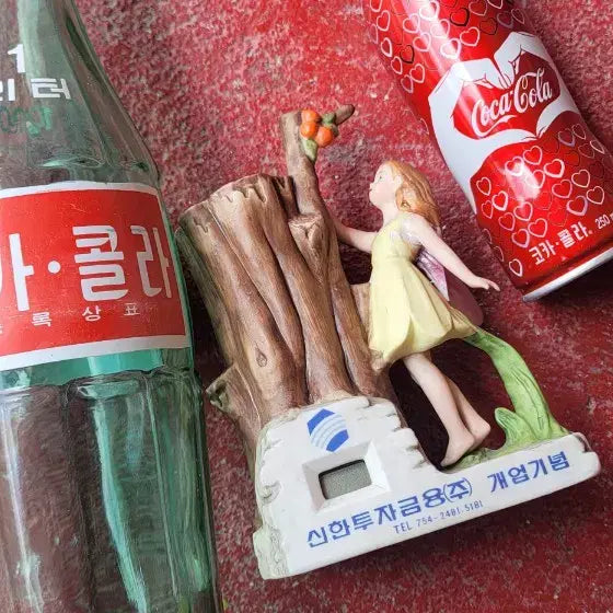 [BUNJANG] Coca-Cola 1 Liter Heart Bottle Shinhan Bank Commemorative Edition / 코카콜라 1리터 하트병 신한은행 개업기념