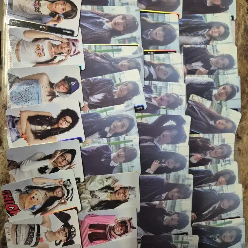 [BUNJANG] tripleS 36 pcs Physical Object Bundle Set / 트리플에스 깨어.vv 36개 실물옵젝 일괄 팜(qr x)