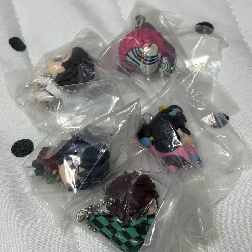 [BUNJANG] Demon Slayer: Mugen Train Hanging Gacha Full Set (5 Types) / 미개봉) 귀멸의칼날 대롱가챠 풀세트 5종