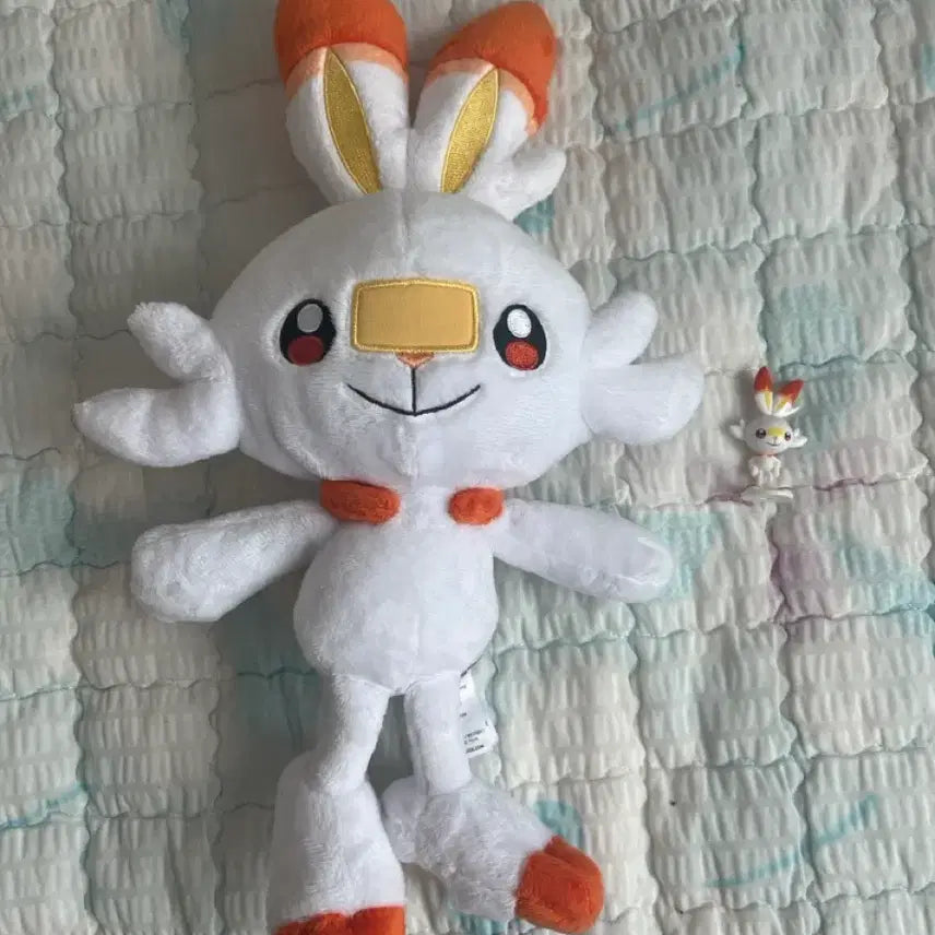 [BUNJANG] Yeom-bunny Plush Doll &amp; Figure Set / 염버니 인형 판매합니다