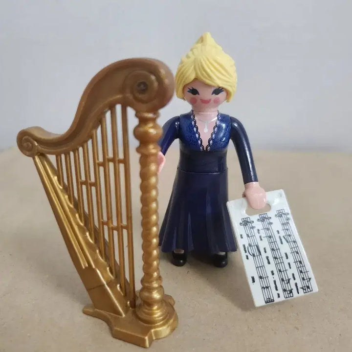 [BUNJANG] Playmobil 70857 Harp Player Figure / 플레이모빌 70857 하프연주자 개봉상품 피규어 판매