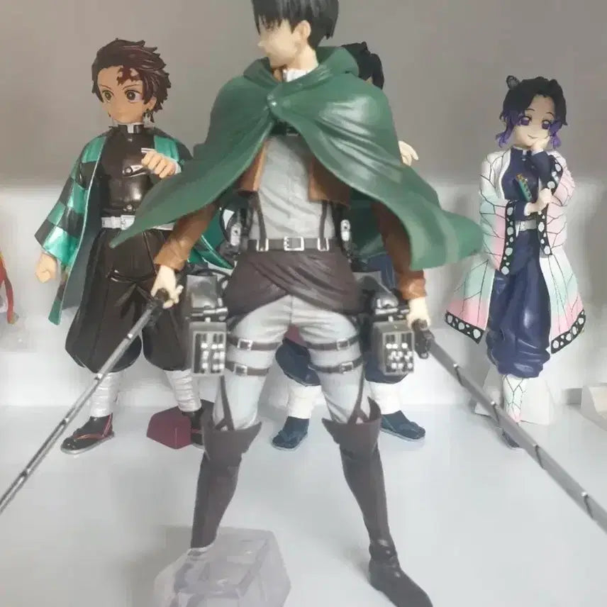 [BUNJANG] Attack on Titan Levi Figure B Prize / 진격의 거인 피규어 리바이 b상