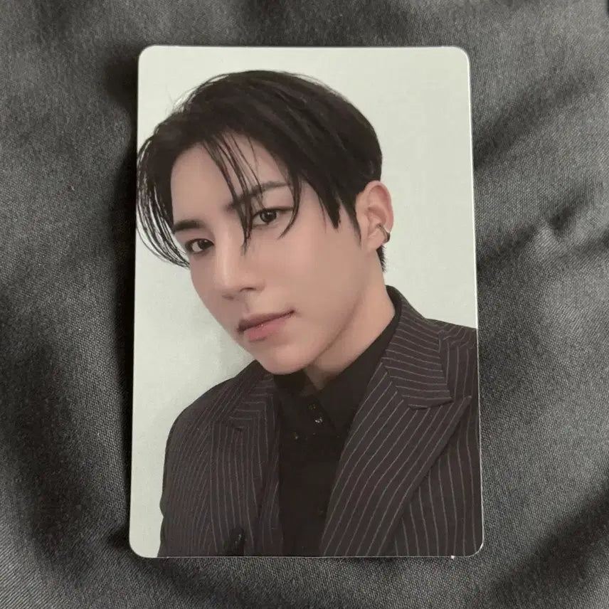 [BUNJANG] A.C.E Wow Kim Byeongkwan Piñata Photocard / 에이스 와우 김세윤 피냐타 앨포 포카