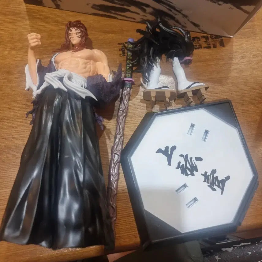 [BUNJANG] Demon Slayer Kokushibo Figure / 귀멸의 칼날 코쿠시보 피규어
