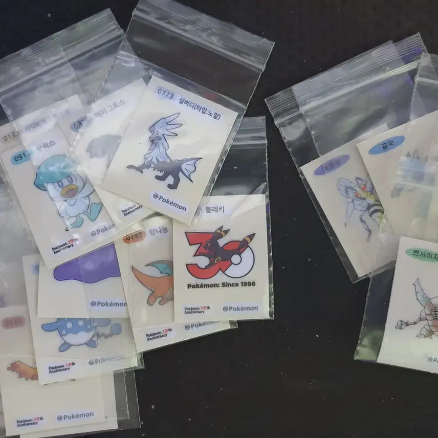 [BUNJANG] Pokemon Bread 30th Anniversary Stickers (Ttisubseals) for Sale / 포켓몬스터 빵 30주년 띠부씰 전부다팝니다 내용참고