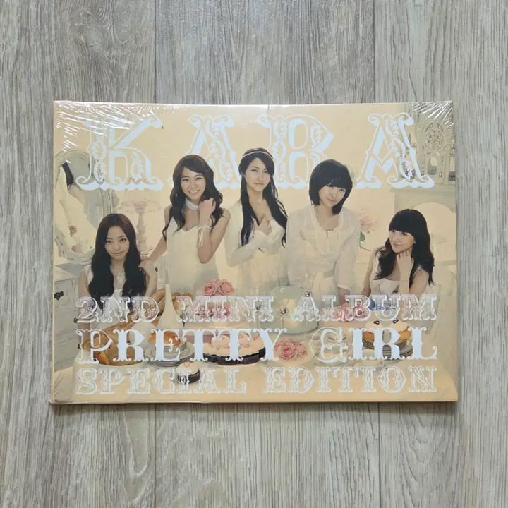 [BUNJANG] Kara Pretty Girl Special Edition 2nd Mini Album (Sealed) / [미개봉 택포] 카라 Pretty Girl 스페셜 에디션 2번째 미니앨범