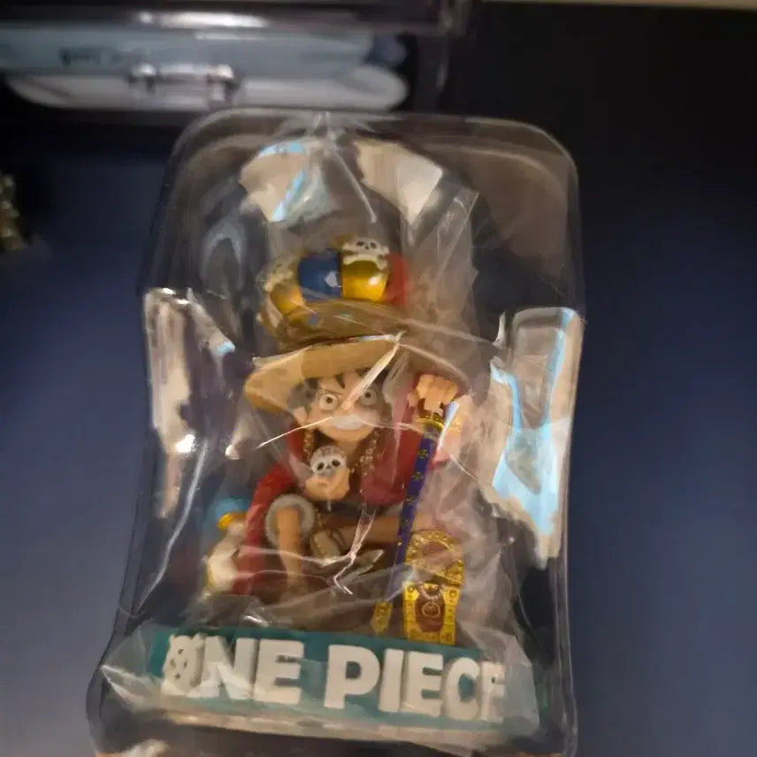 [BUNJANG] One Piece Base Shop Limited Edition Luffy Figure / 원피스 베이스샵 리미티트 에디션 루피 피규어