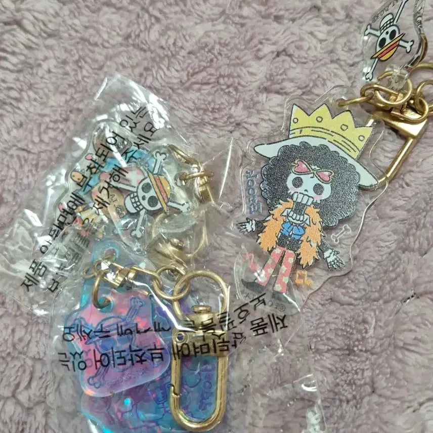 [BUNJANG] One Piece Chopper &amp; Brook Hologram Keychain Bundle Set / 원피스 키링 쵸파 브룩 홀로그램브룩 일괄