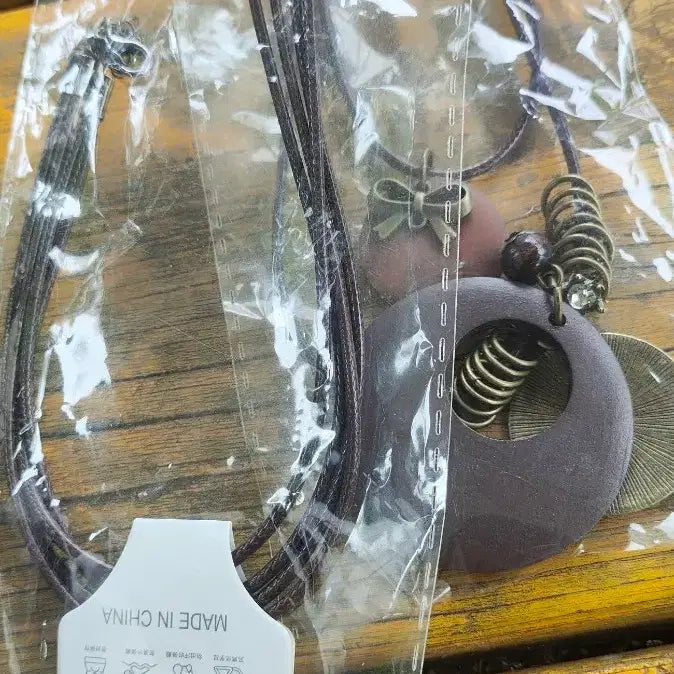 [BUNJANG] SUNIANN Wooden Round Pendant Necklace / SUNIANN 소념 목걸이 나무 원형 팬던트60-65cm
