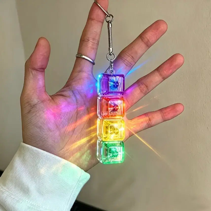 [BUNJANG] LED 4-Key Mechanical Keyboard Keycap with Translucent Rainbow Clicky Switches and Sounding Tactile Feel / 새상품)LED 4구 청축 반투명 무지개색 클리커 키캡 도각이 키링
