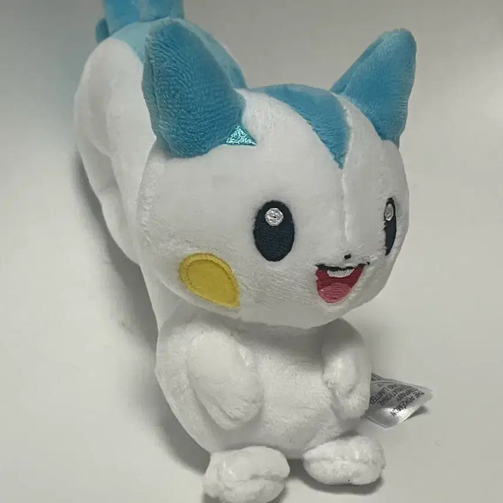 [BUNJANG] Pokemon Center Pachirisu Plush 11.3x7.4x16cm / 포켓몬센터 오리지널 인형 파치리스 11.3x7.4x16cm