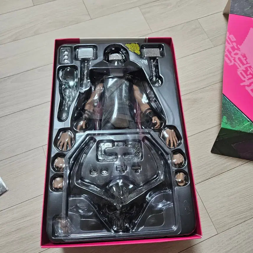 [BUNJANG] Hot Toys MMS417 Thor: Ragnarok Thor (Roadworn) Sixth Scale Figure / 핫토이 mms417 로드원토르 판매합니다