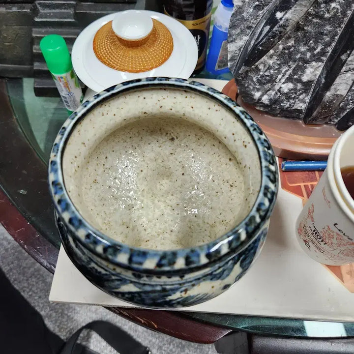 [BUNJANG] Blue and White Dragon Motif Tripod Censer (Qing Dynasty) / 청화 용문 삼족 향로 (청대)