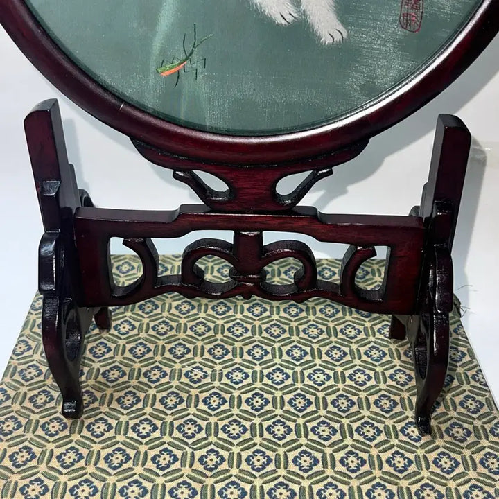 [BUNJANG] Vintage Double-Sided Cat Embroidery Wood Frame Ornament / 빈티지 고양이 양면 자수 우드 프레임 장식품