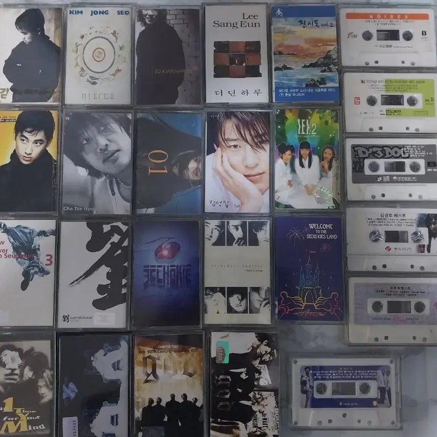 [BUNJANG] 1990s K-Pop &amp; Idol Cassette Tape Bundle Set (25 pcs) / [무료배송/90년대가요/아이돌] 카세트테이프 25개 일괄 추억소환