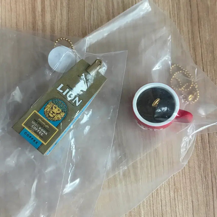 [BUNJANG] SOTA Hawaii Coffee Company LION Coffee Gacha Keyring Bundle Set / SOTA 하와이 커피 컴퍼니 LION 커피 가챠 키링 일괄 판매