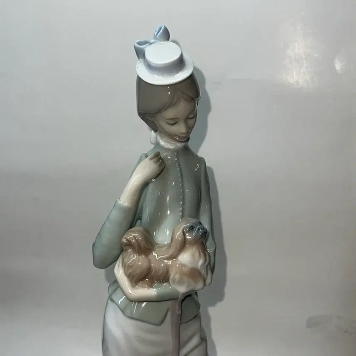 [BUNJANG] Lladró A Walk With The Dog Porcelain Figurine 