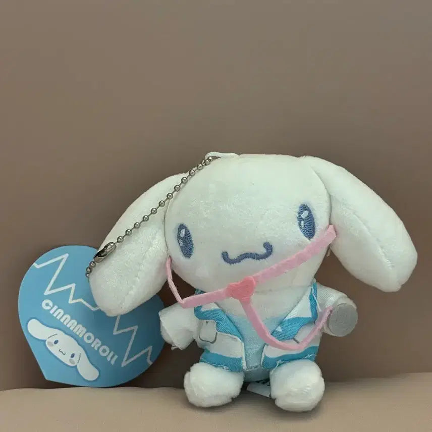 [BUNJANG] Cinnamoroll Doctor Plush with Stethoscope (New with Tag) / 시나모롤 의사 인형 청진기 (새상품택O)