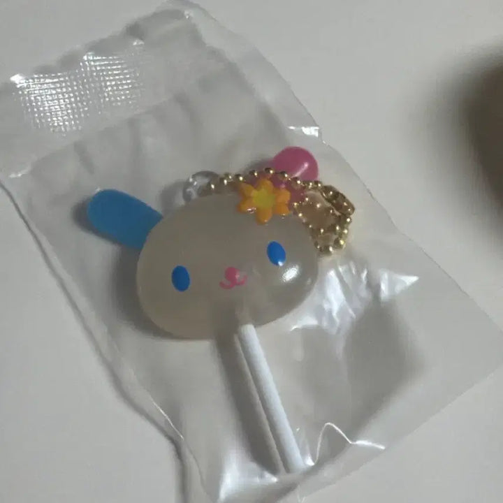 [SOLD OUT] 컬러풀 캔디 산리오 우사하나 미개봉