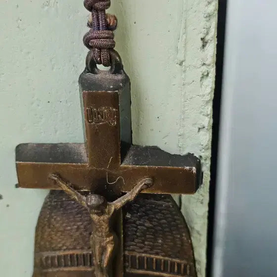 [BUNJANG] Brass Knot Ornament Jesus Religious Item / 예수님.  종교.  동제질.   매듭걸이.