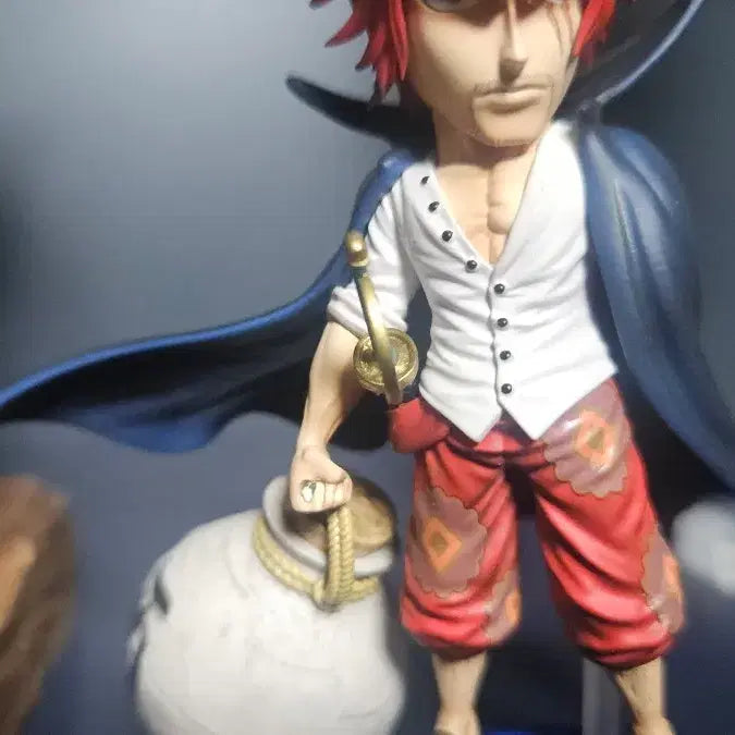 [BUNJANG] One Piece Shanks Resin World Collectable Figure / 원피스 샹크스 레진월콜 피규어