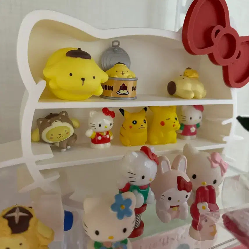 [BUNJANG] Hello Kitty Figure Display Shelf / 헬로키티 피규어 진열대 팝니다! 서비스 드림 !