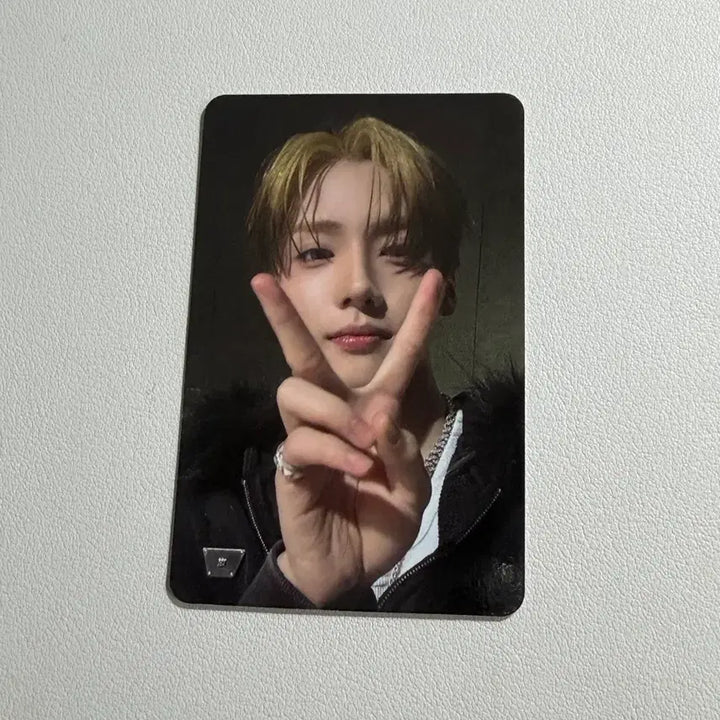 [BUNJANG] Aldi One Lee Sang Won Star River V-Cut Photocard / 급처))) ALD1 알파드라이브원 알디원 이상원 스타리버 v자 포카