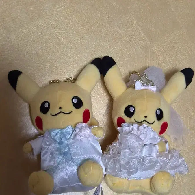 [BUNJANG] Rare Wedding Pikachu Plush Doll / 레어 웨딩피카츄 인형