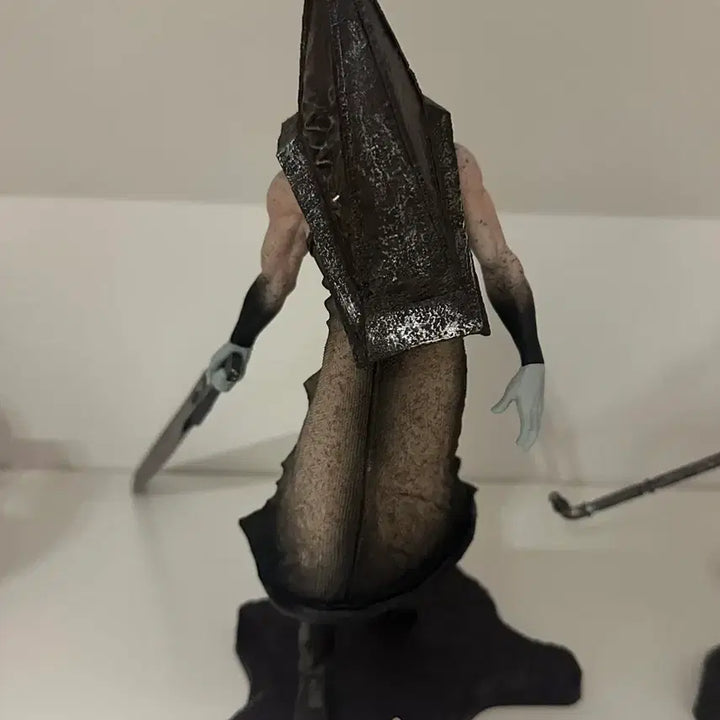 [BUNJANG] Silent Hill Pyramid Head &amp; Nurse Figures Bundle / 사일런트힐 삼각두 너스 피규어 일괄