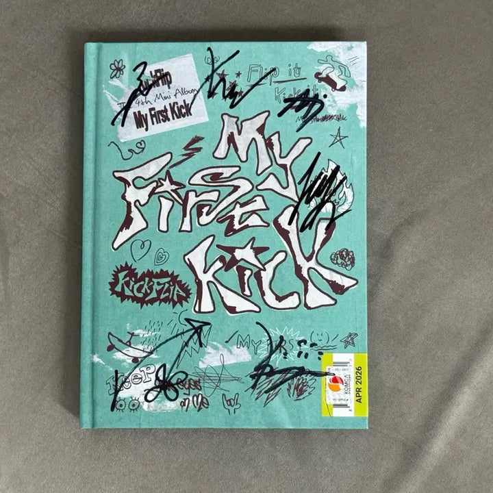 [BUNJANG] Kickflip Mini 4th Album Signed Album / 킥플립 미니4집 친필사인앨범