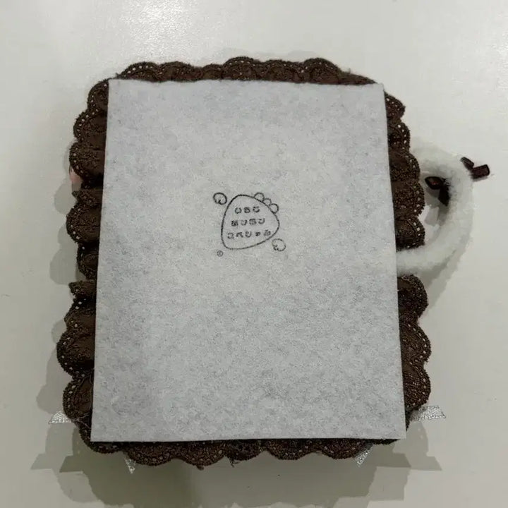 [BUNJANG] Ichigo Bong Bong Strawberry Chocolate Neko White Lace Card Holder / 이치고봉봉 딸기초코 네코 화이트 레이스 탑꾸 탑로더 팬시 아뜰리에