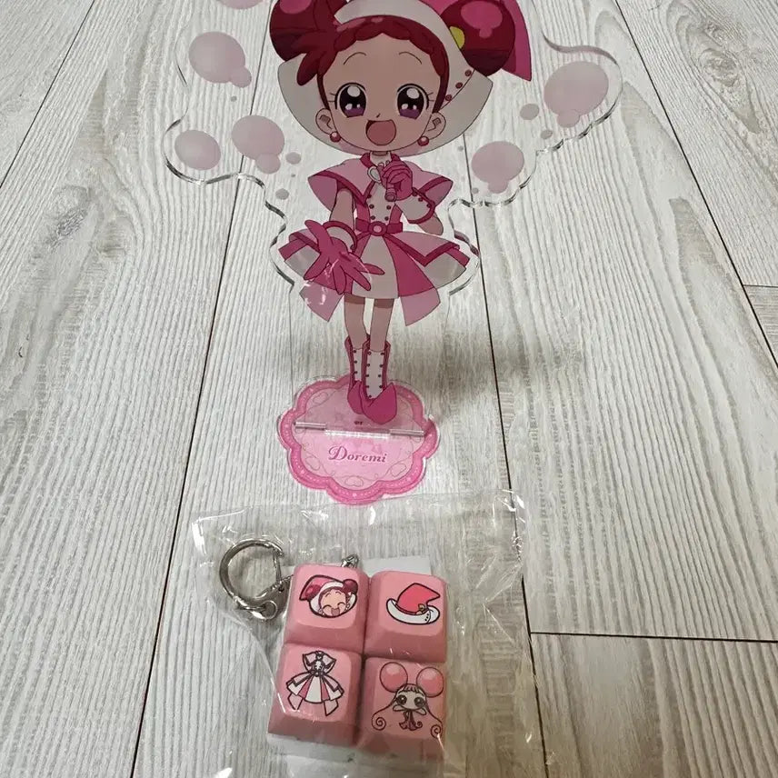 [BUNJANG] Magical Doremi Lotte Cinema Keycap Keyring &amp; Acrylic Stand Set / 꼬마마법사 레미 롯데시네마 키캡키링 아크릴 스탠드 세트 일괄
