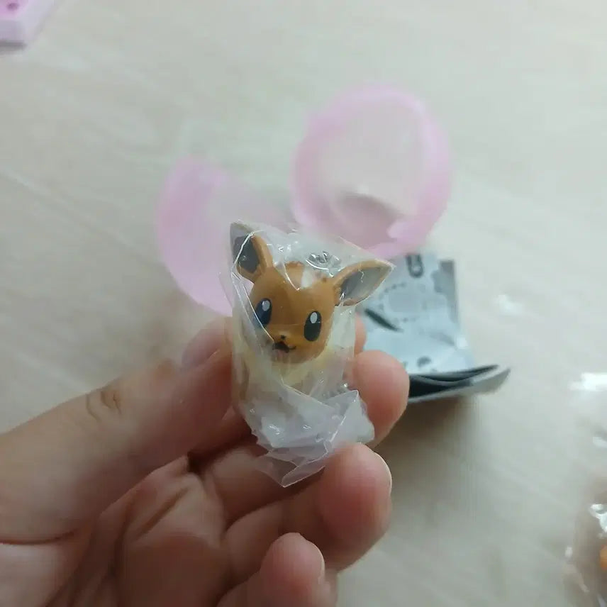 [BUNJANG] Pokemon Eevee Dangling Gacha / 포켓몬 이브이 대롱대롱 가챠 판매