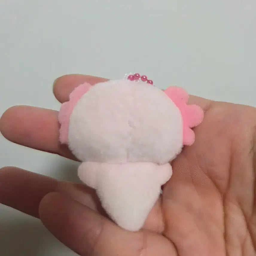 [BUNJANG] Tsuburana Hitomi no Doubutsuen Axolotl Eye Plush Keyring Strap / 츠부라나 히토미노 도부츠엔 눈알 인형 키링 스트랩 열쇠고리 우파루파