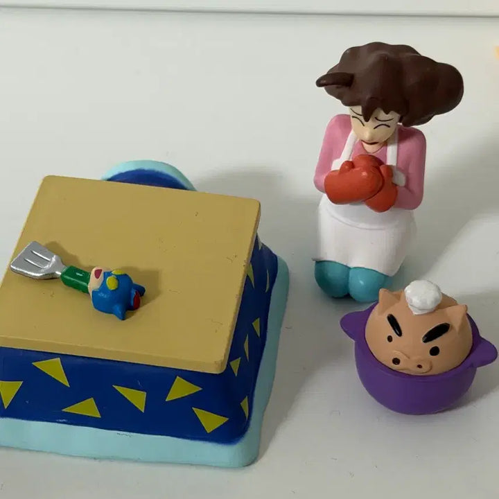 [BUNJANG] Crayon Shin-chan Action Kamen Toy Figure Set / 짱구는못말려 짱구 액션가면 장난감 피규어 세트