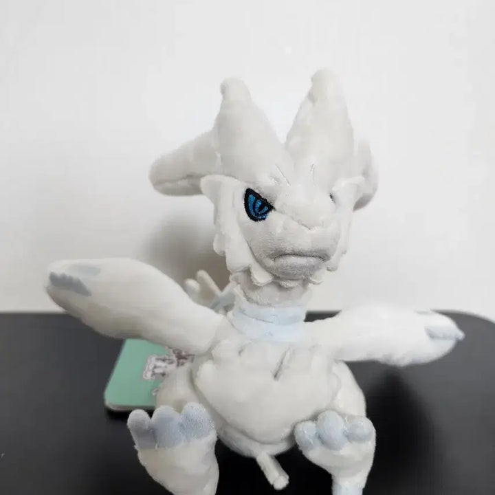 [BUNJANG] Pokemon Reshiram Plush Doll / 포켓몬스터 레시라무 fit 봉제인형