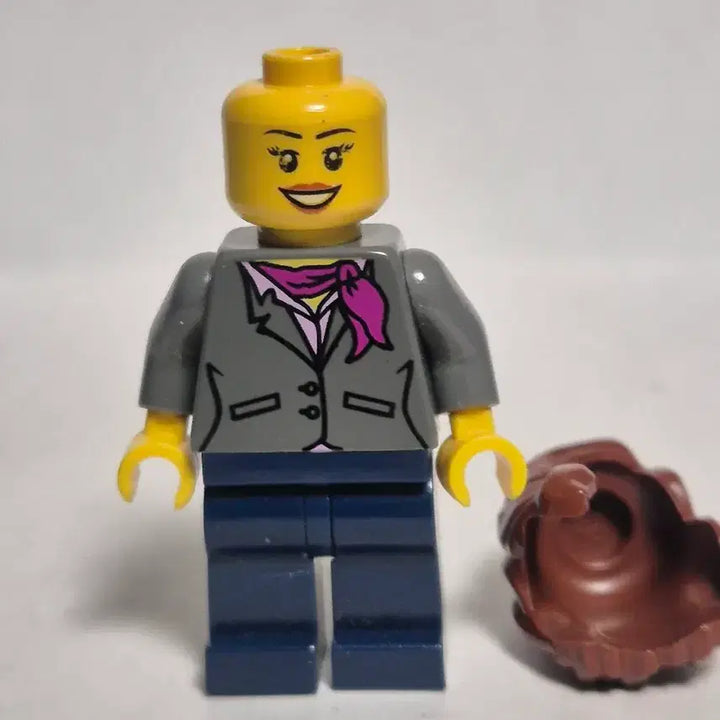 [BUNJANG] LEGO City Airport Flight Attendant Minifigure (Female) / 레고 시티 공항 승무원(여성) 스튜어디스 미니피규어