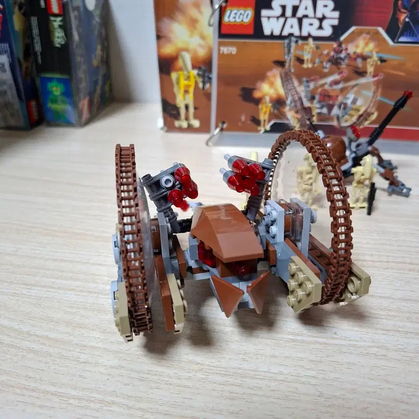 [BUNJANG] LEGO Star Wars 7670 Hailfire Droid &amp; Spider Droid Set / 레고 스타워즈 7670 힐파이어 드로이드 &amp; 스파이더 드로이드