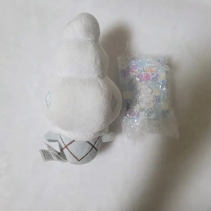 [BUNJANG] Pokemon Ditto Metamon Vanilluffty Medium Plush (Opened Display Item) / 포켓몬스터 변신 메타몽 바닐프티 중형 인형 개봉 전시품