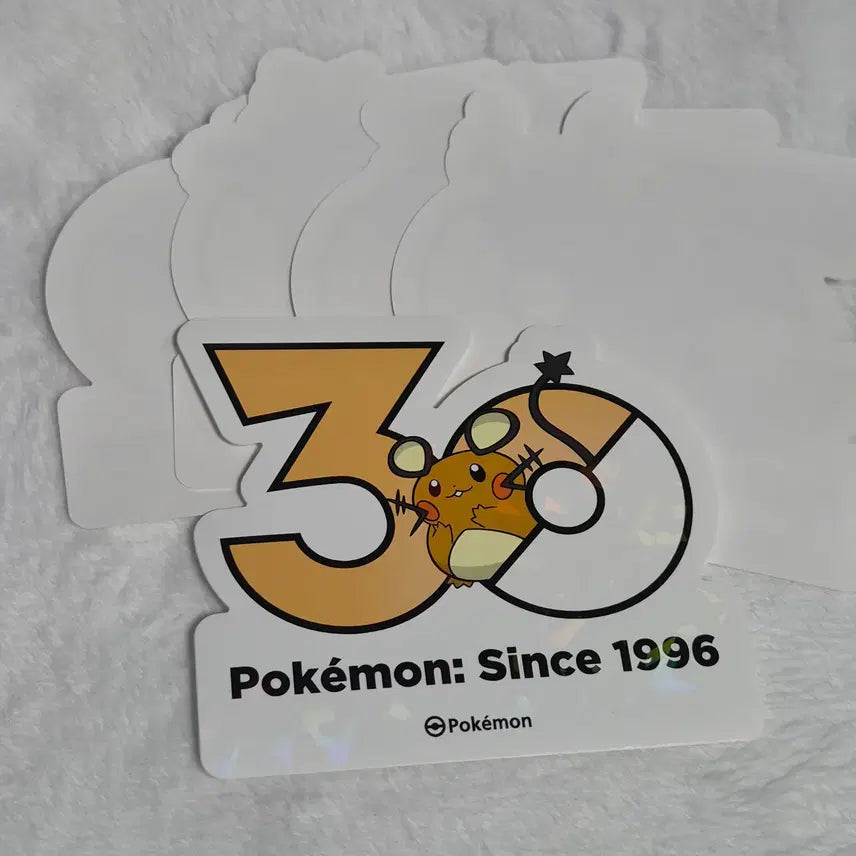 [BUNJANG] Pokemon 30th Anniversary Logo Sticker Dedenne + 4 Random Stickers / 포켓몬 30주년 로고 스티커 데덴네+랜덤4장 판매합니다.