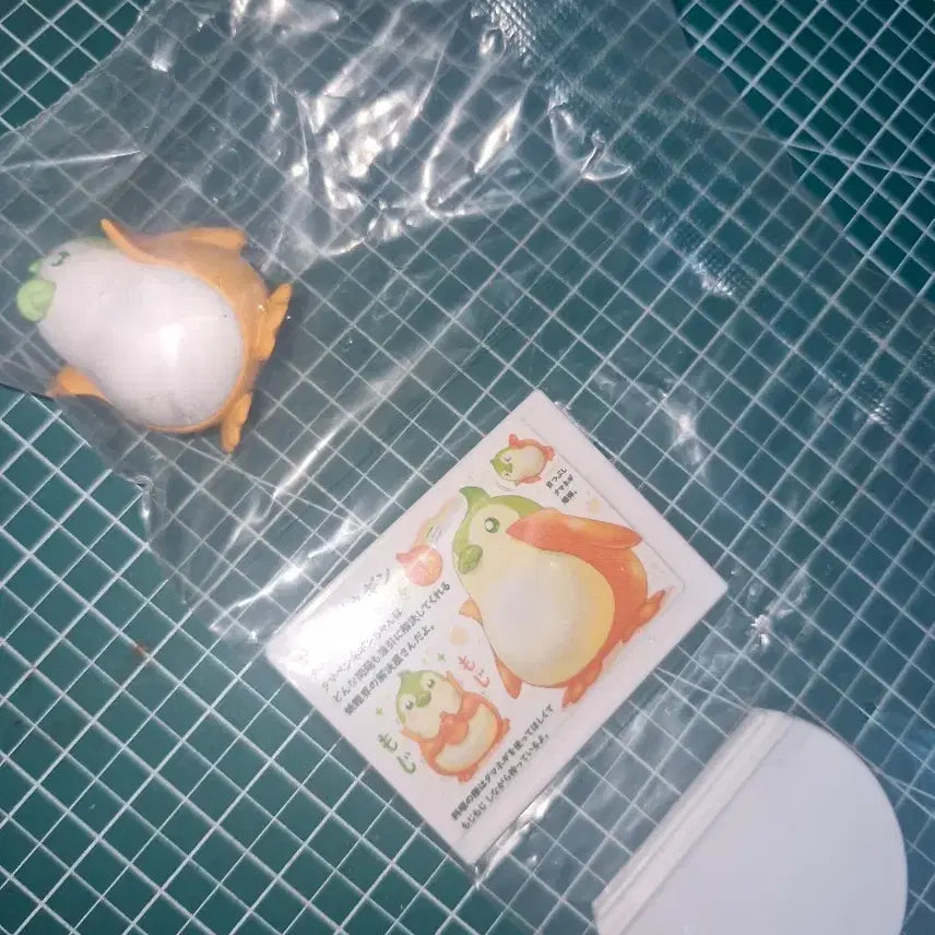 [BUNJANG] Tamanegi Penguin Figure / 타마네기 펭귄 피규어