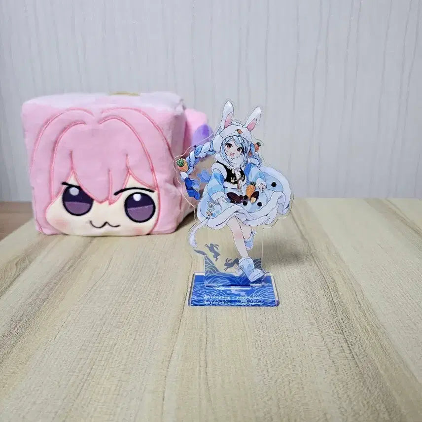 [BUNJANG] Hololive Usada Pekora Hanbok Acrylic Stand / 홀로라이브 우사다 페코라 한복 아크릴