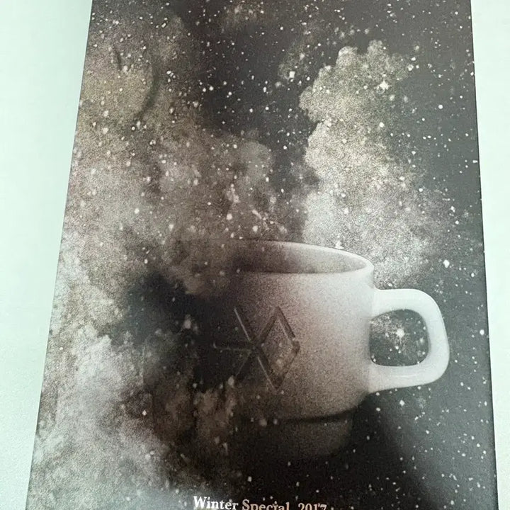 [BUNJANG] EXO 2017 Winter Special Album Universe (Photocard Excluded) / 엑소 2017 겨울앨범 유니버스 포카 미포함