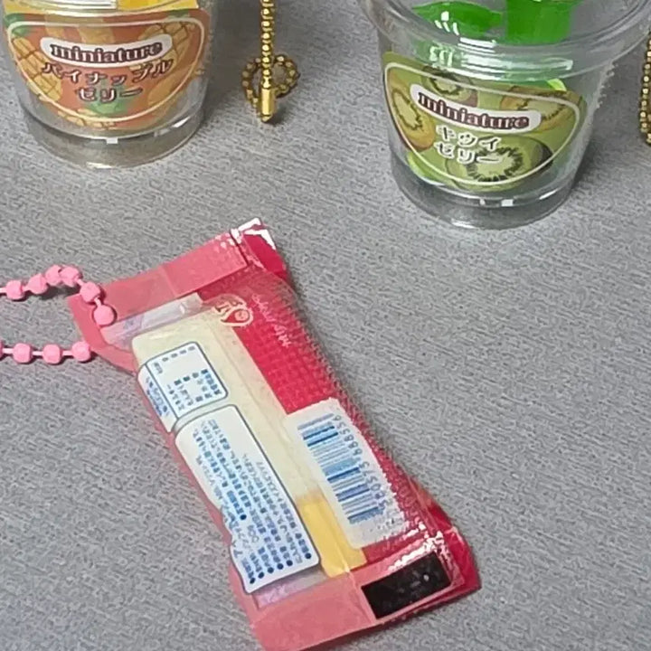[BUNJANG] Sanrio Miniature Cup Jelly &amp; Ice Cream Gachapon Keychains / 일본 간식 디저트 식품 컵젤리 아이스 가챠 키링 산리오 미니어처 실바니안