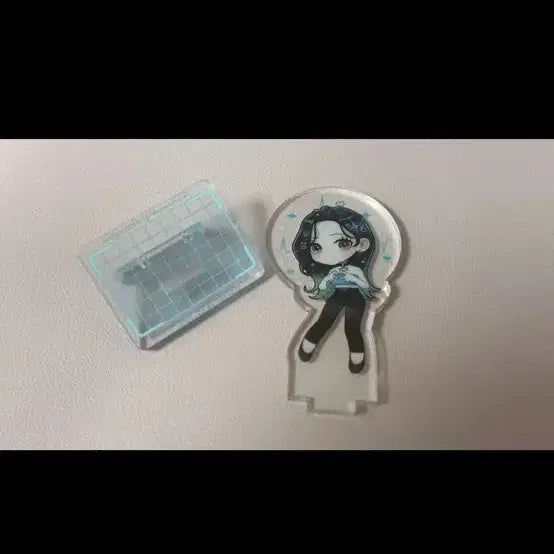 [BUNJANG] LE SSERAFIM Kazuha Overwatch Collaboration Acrylic Stand / 포스터덤)르세라핌 카즈하 오버워치 아크릴스탠드 굿즈 콜라보
