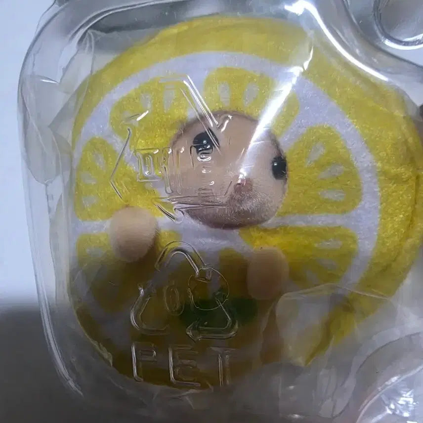 [BUNJANG] Sylvanian Families Fruit Party Blind Bag Lemon Retriever (Sealed) / 실바니안 패밀리 과일 파티 블라인드백 레몬 리트리버(미개봉)
