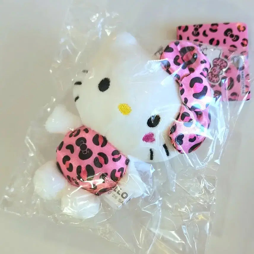 [BUNJANG] Sanrio Hello Kitty Leopard Print Gal Style Plush Doll (2026 New Arrival) / 헬로키티/산리오] 2026신상 호피 갸루 헬로키티