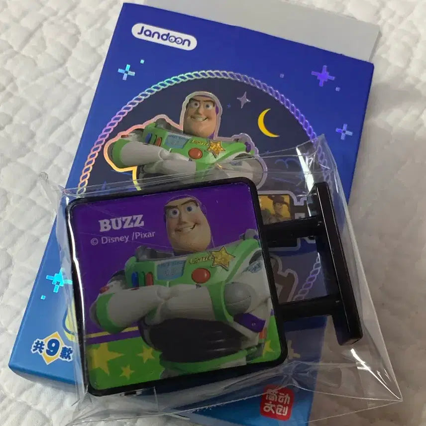 [BUNJANG] Disney Pixar Toy Story Buzz Lightyear Sign Magnet Figure / 토이스토리 버즈 간판 자석 라이트 가챠 피규어 굿즈