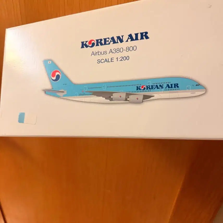 [BUNJANG] Korean Air A380-800 Model 1:200 Scale / 대한항공 모형 A380-800 1:200